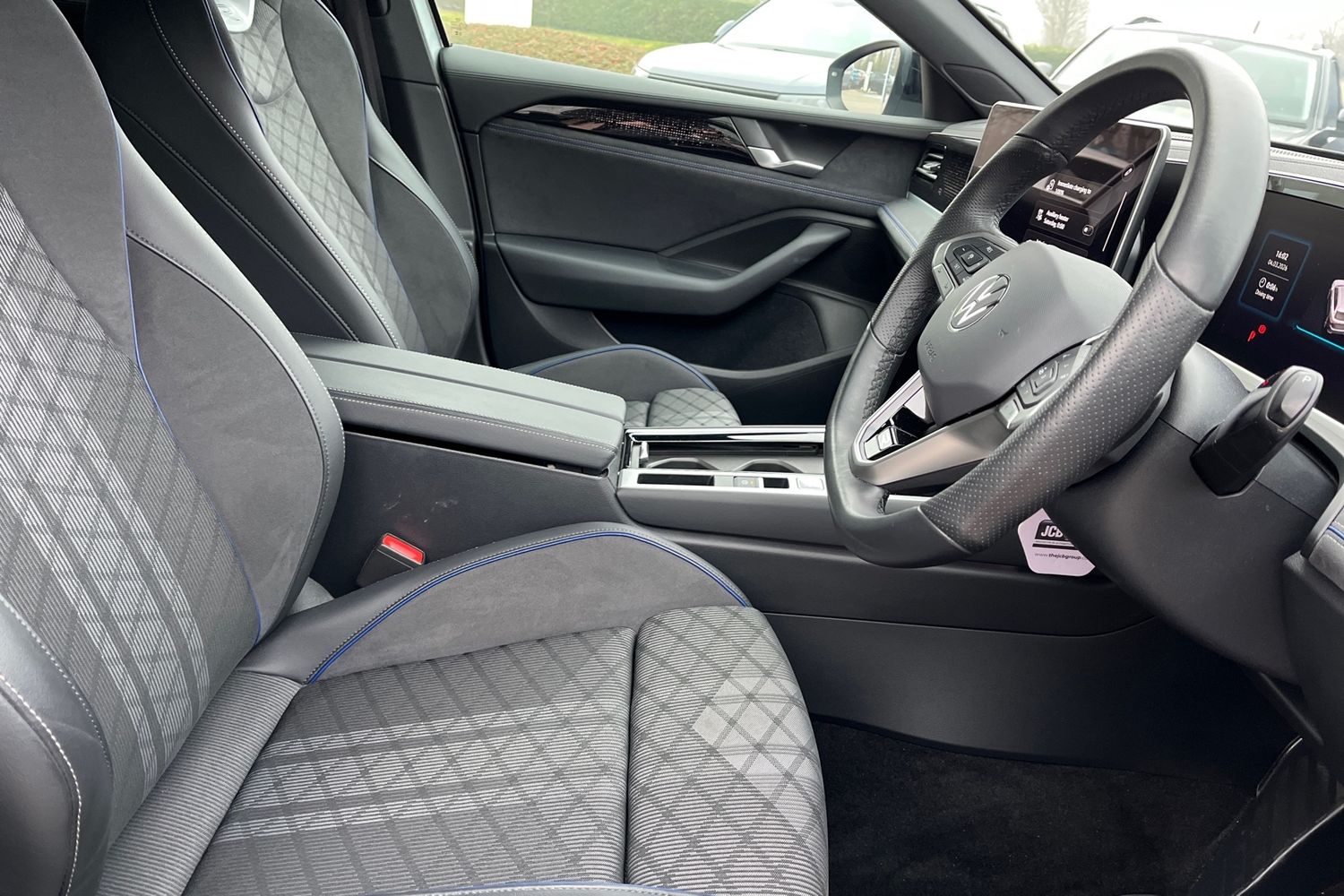 Used Volkswagen Passat 2024 for sale - 78146054: Photo 22