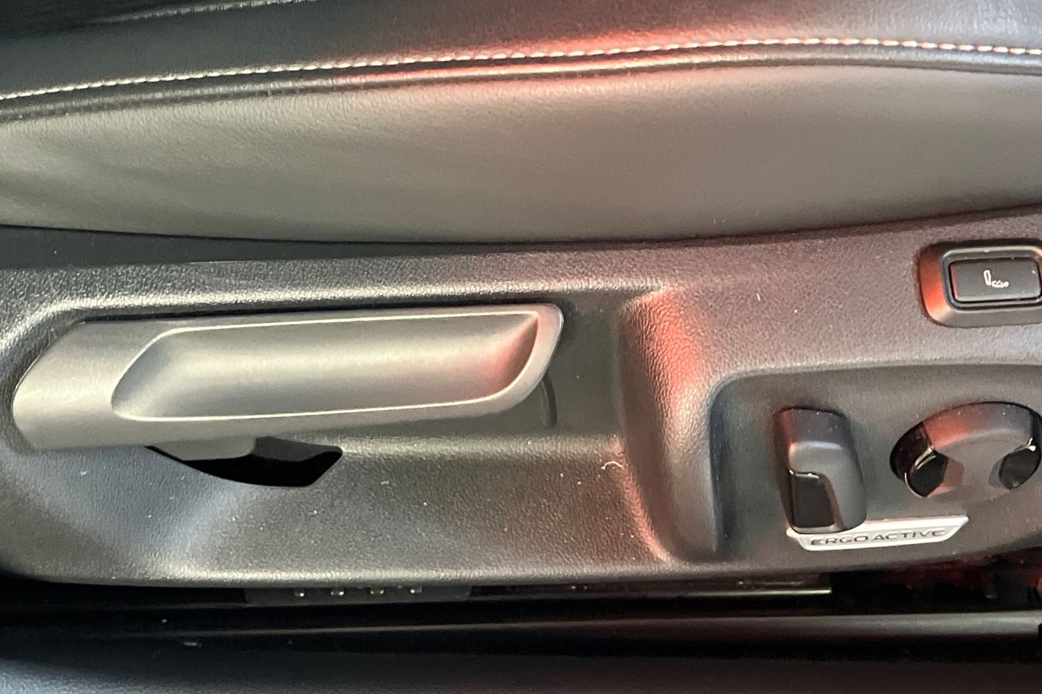 Used Volkswagen Passat 2024 for sale - 78146054: Photo 24