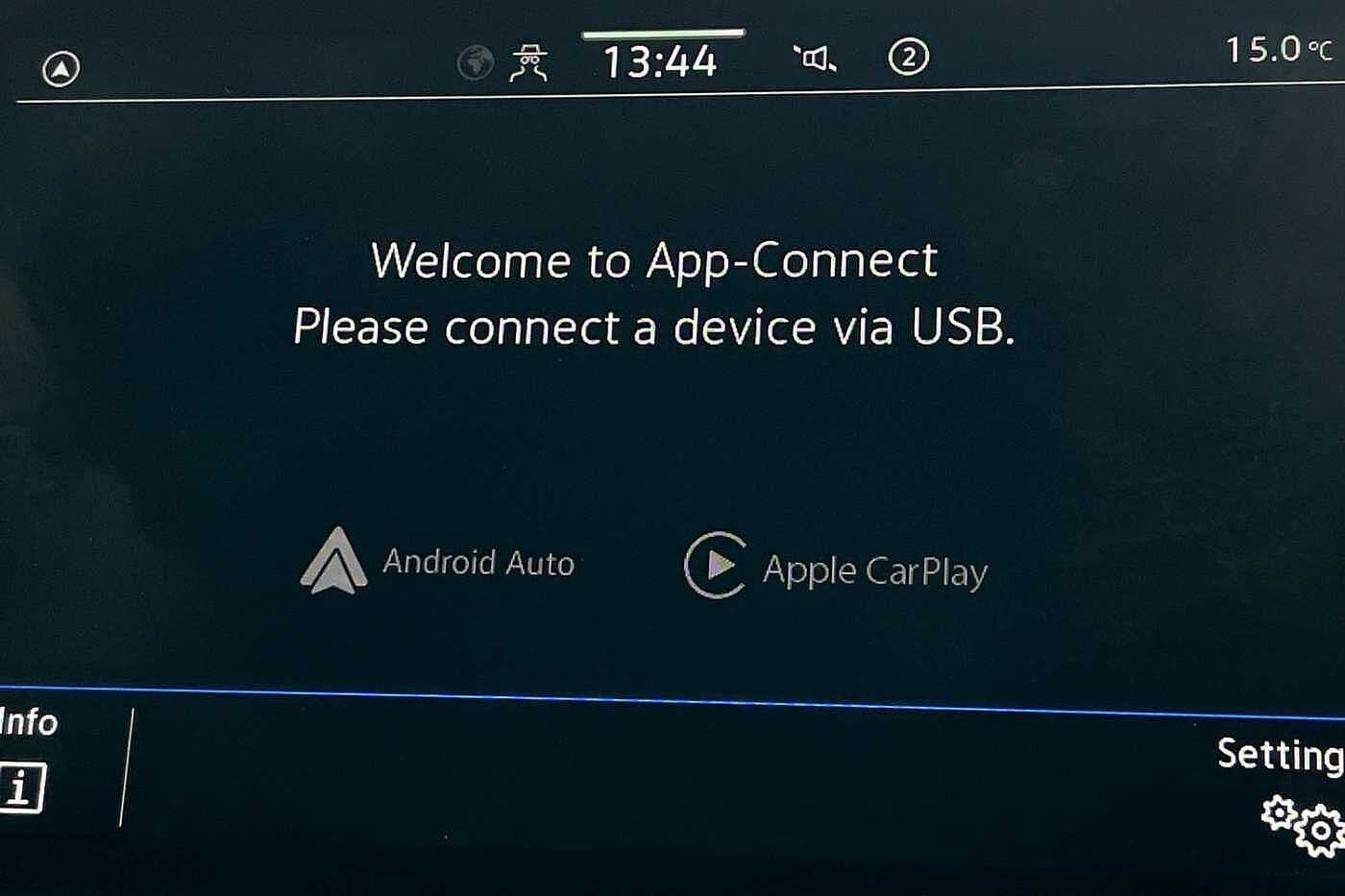 Used Volkswagen T-Roc 2023 for sale - 76675828: Photo 13