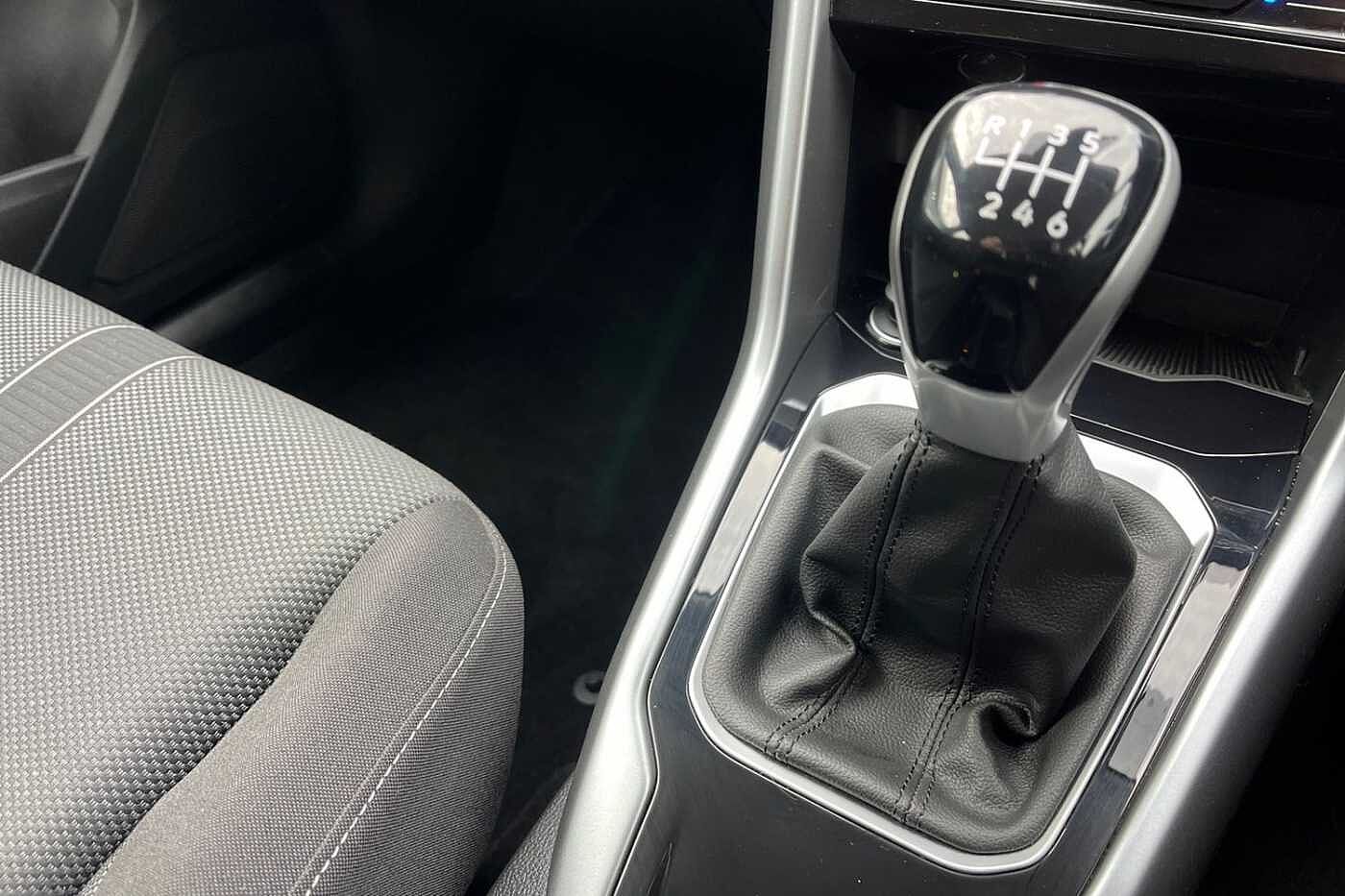 Used Volkswagen T-Roc 2023 for sale - 76675828: Photo 15