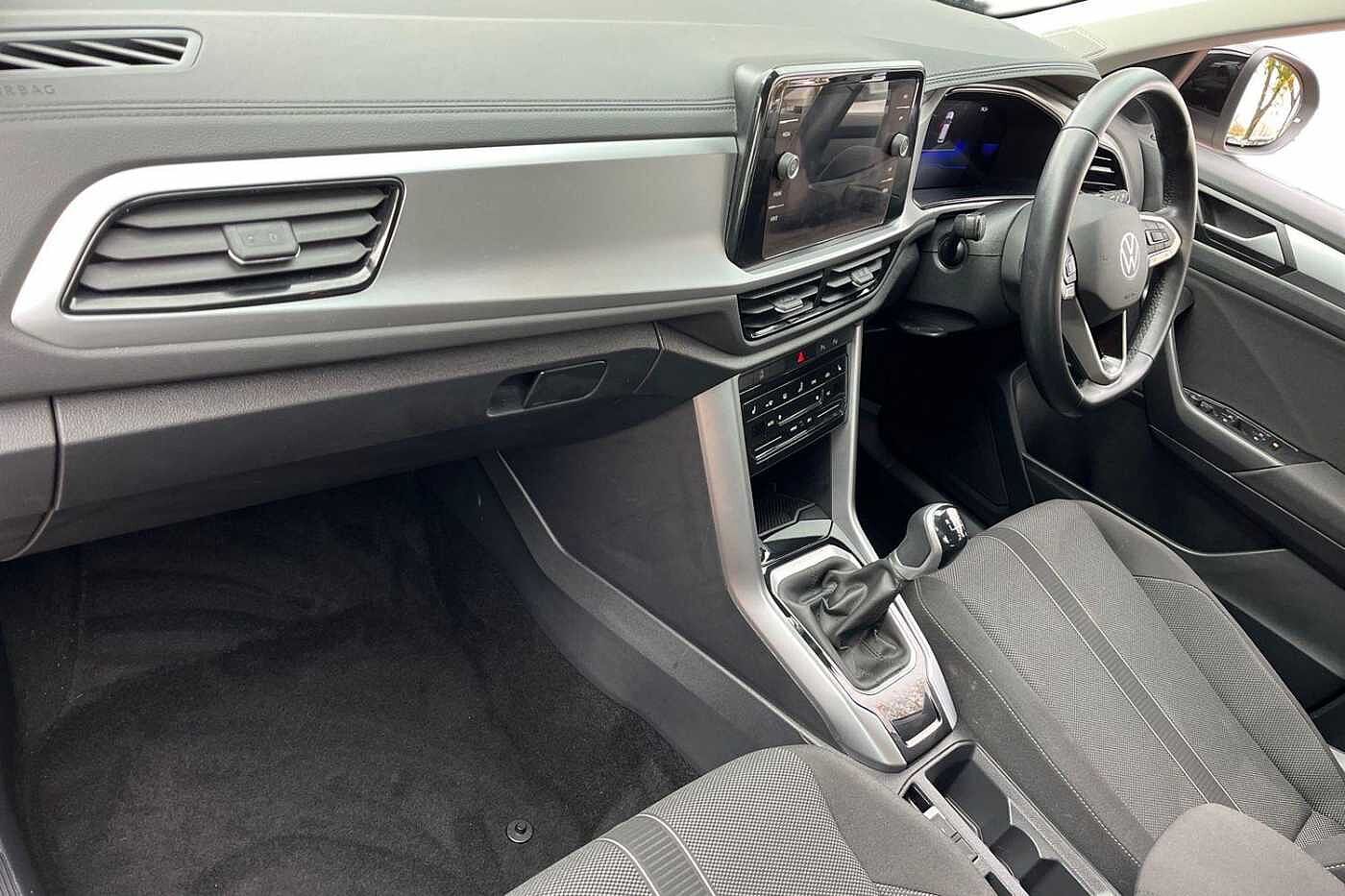 Used Volkswagen T-Roc 2023 for sale - 76675828: Photo 2