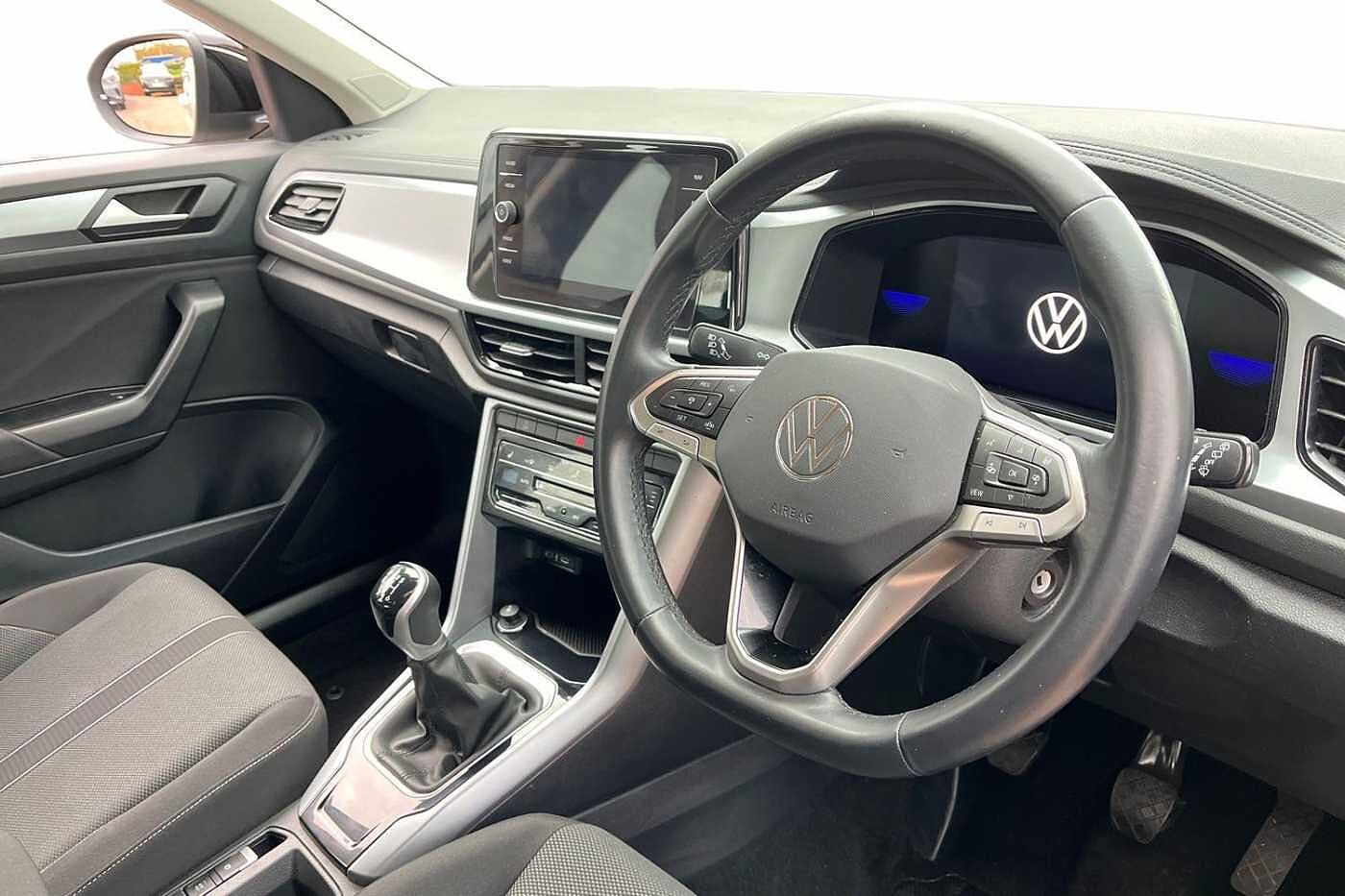 Used Volkswagen T-Roc 2023 for sale - 76675828: Photo 6