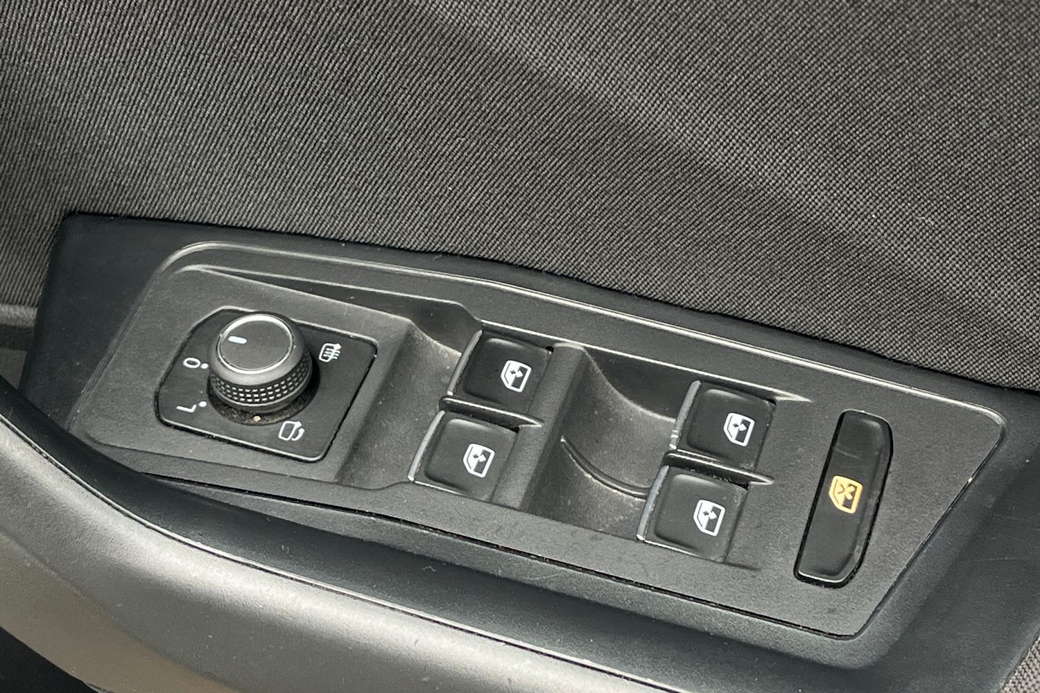 Used Volkswagen T-Roc 2022 for sale - 77280945: Photo 24