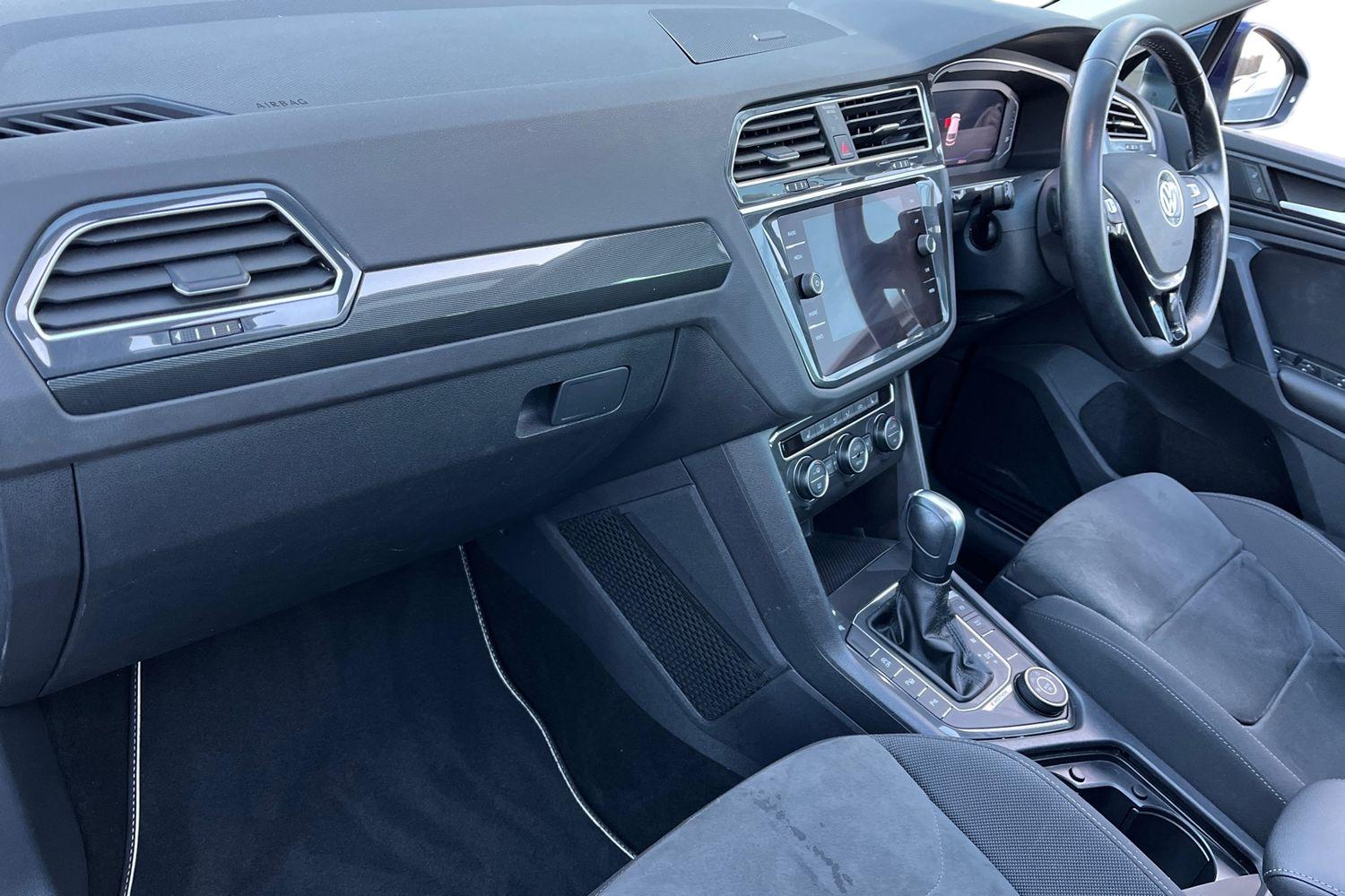 Used Volkswagen Tiguan 2019 for sale - 77552179: Photo 2