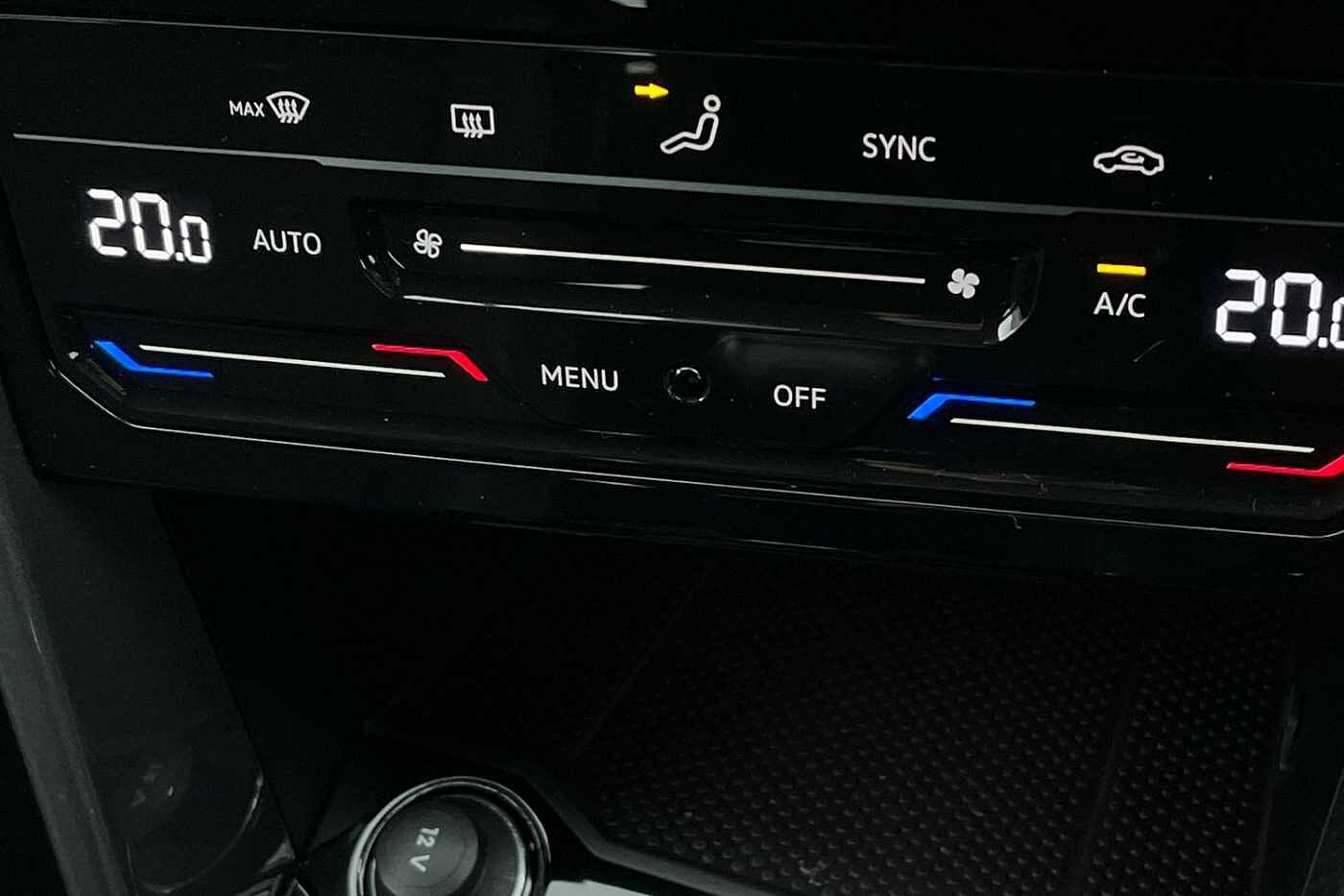 Used Volkswagen T-Roc 2022 for sale - 76675624: Photo 14