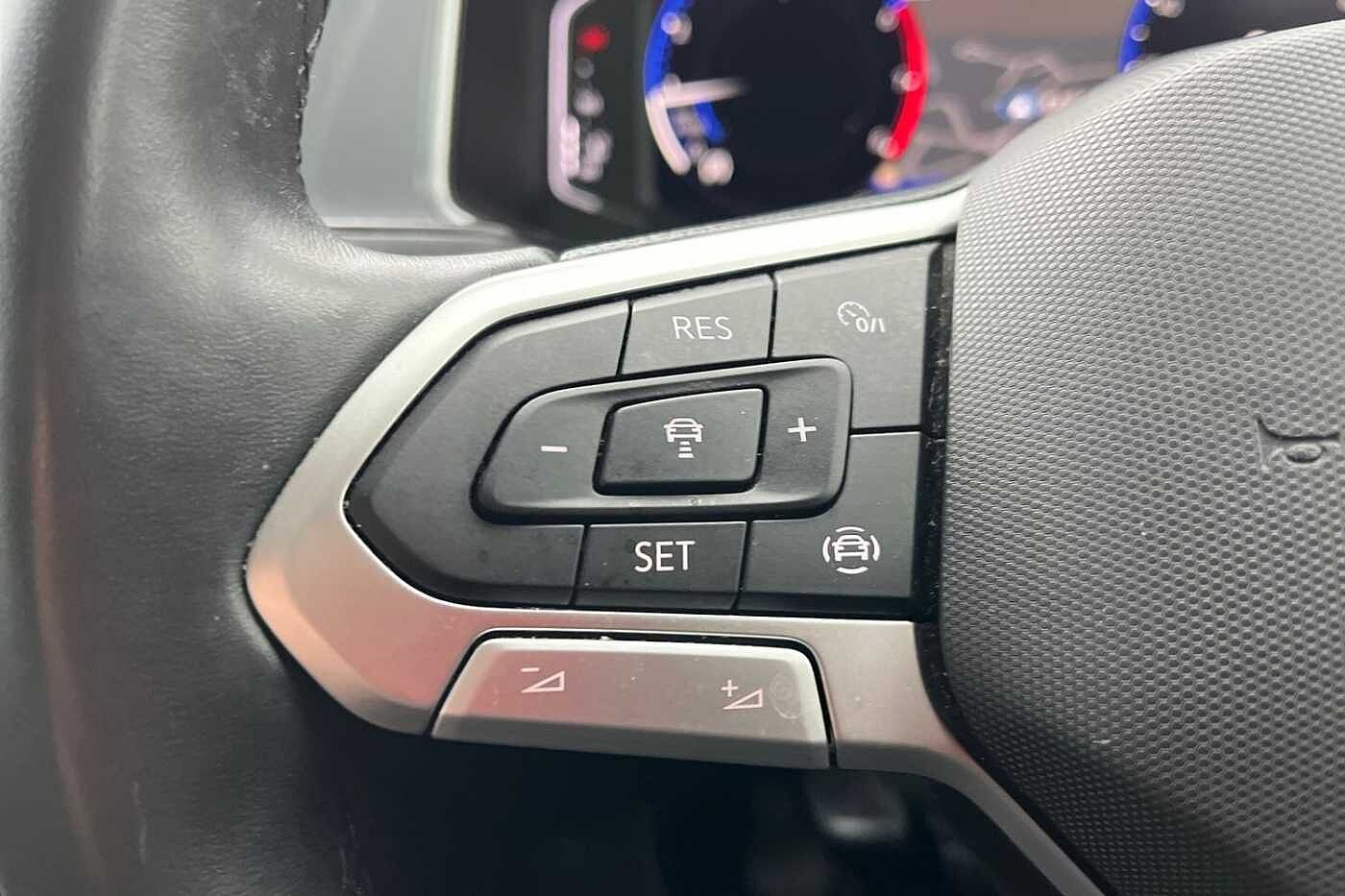 Used Volkswagen T-Roc 2022 for sale - 76675624: Photo 17