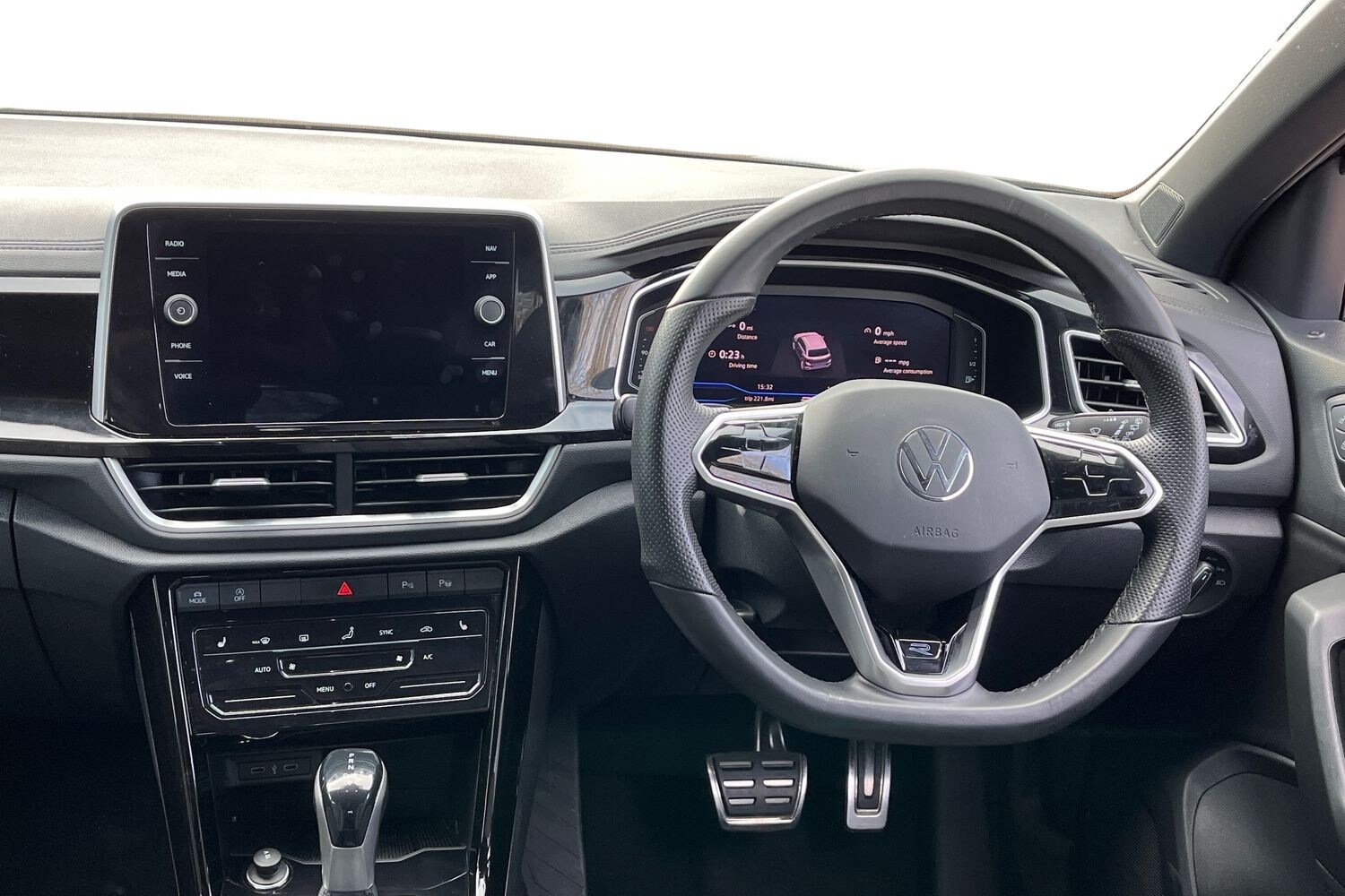 Used Volkswagen T-Roc 2023 for sale - 77552119: Photo 14