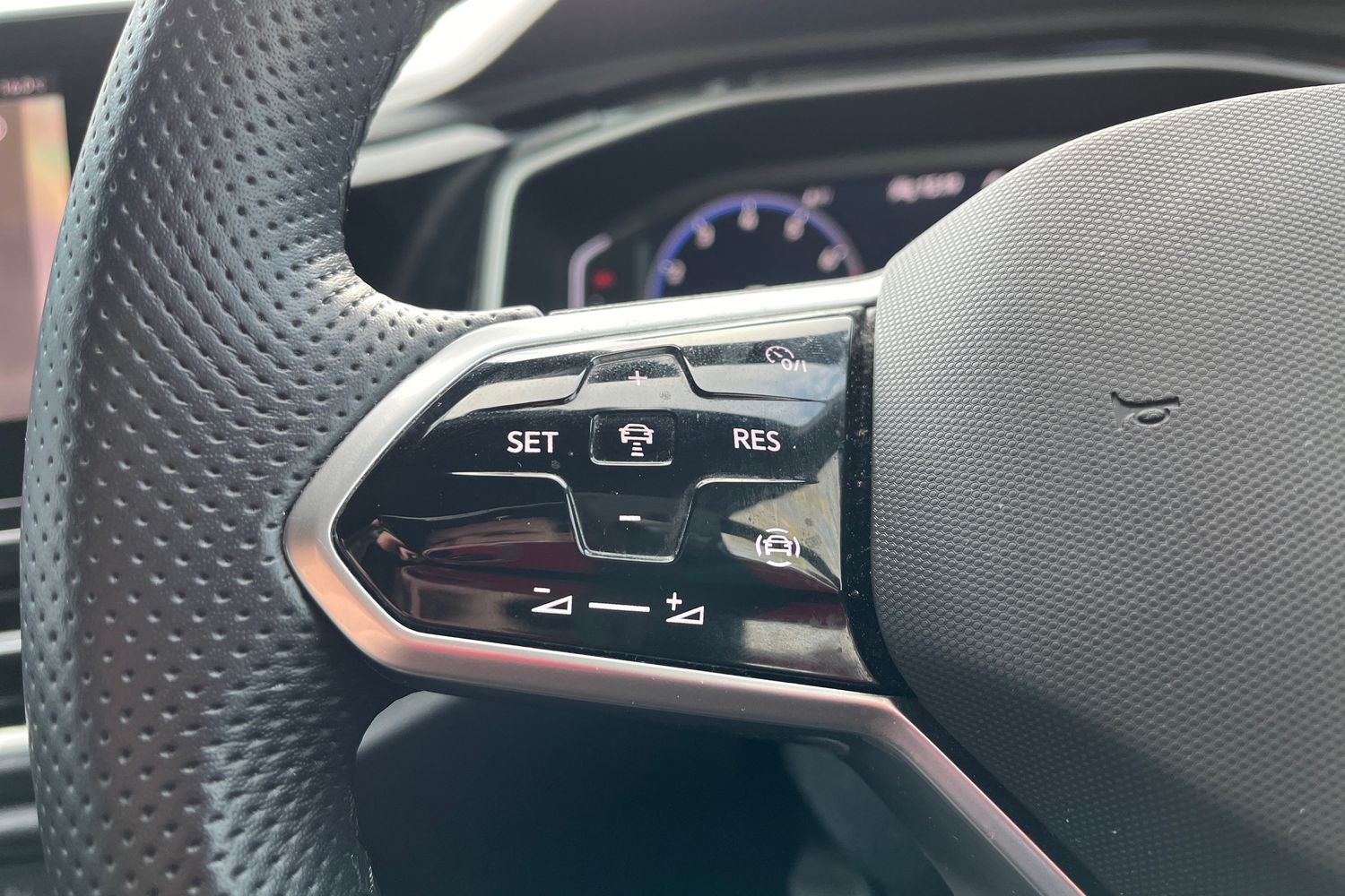 Used Volkswagen T-Roc 2023 for sale - 77552119: Photo 19