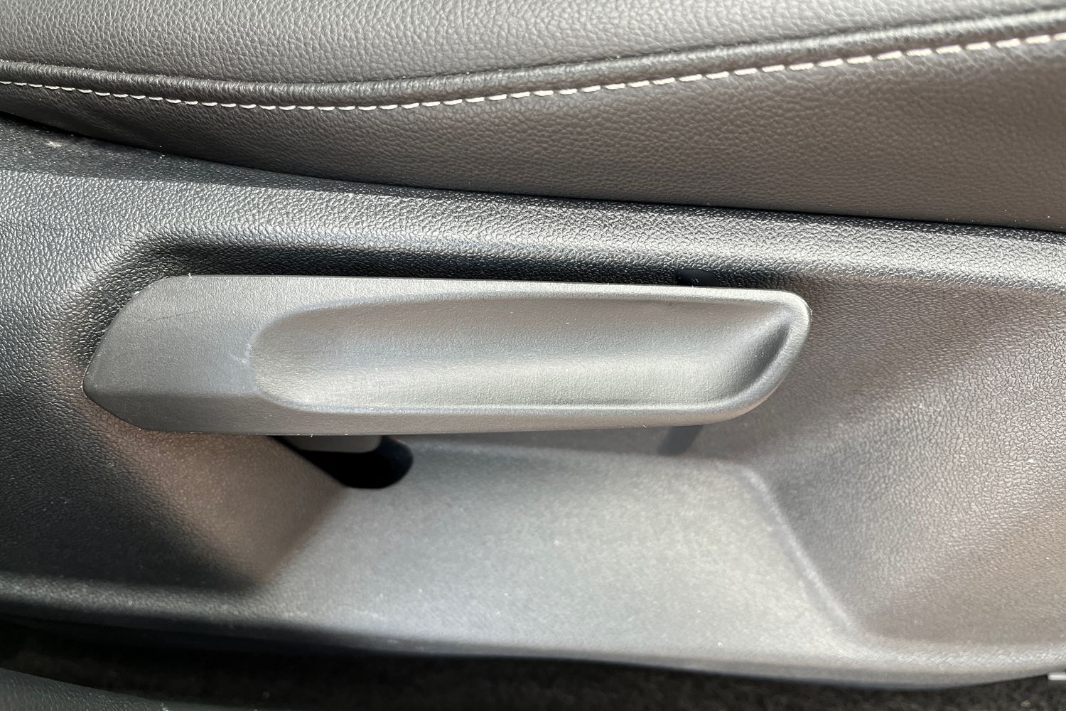 Used Volkswagen T-Roc 2023 for sale - 77552119: Photo 24