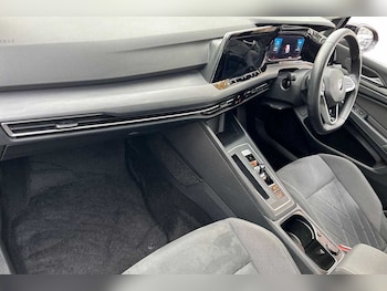 Used Volkswagen Golf 2022 for sale - 76674412: Photo