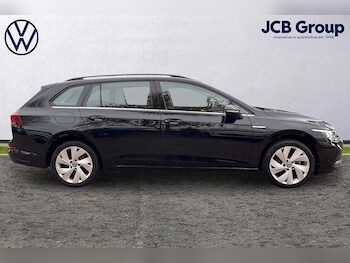 Used Volkswagen Golf 2022 for sale - 76674412: Photo