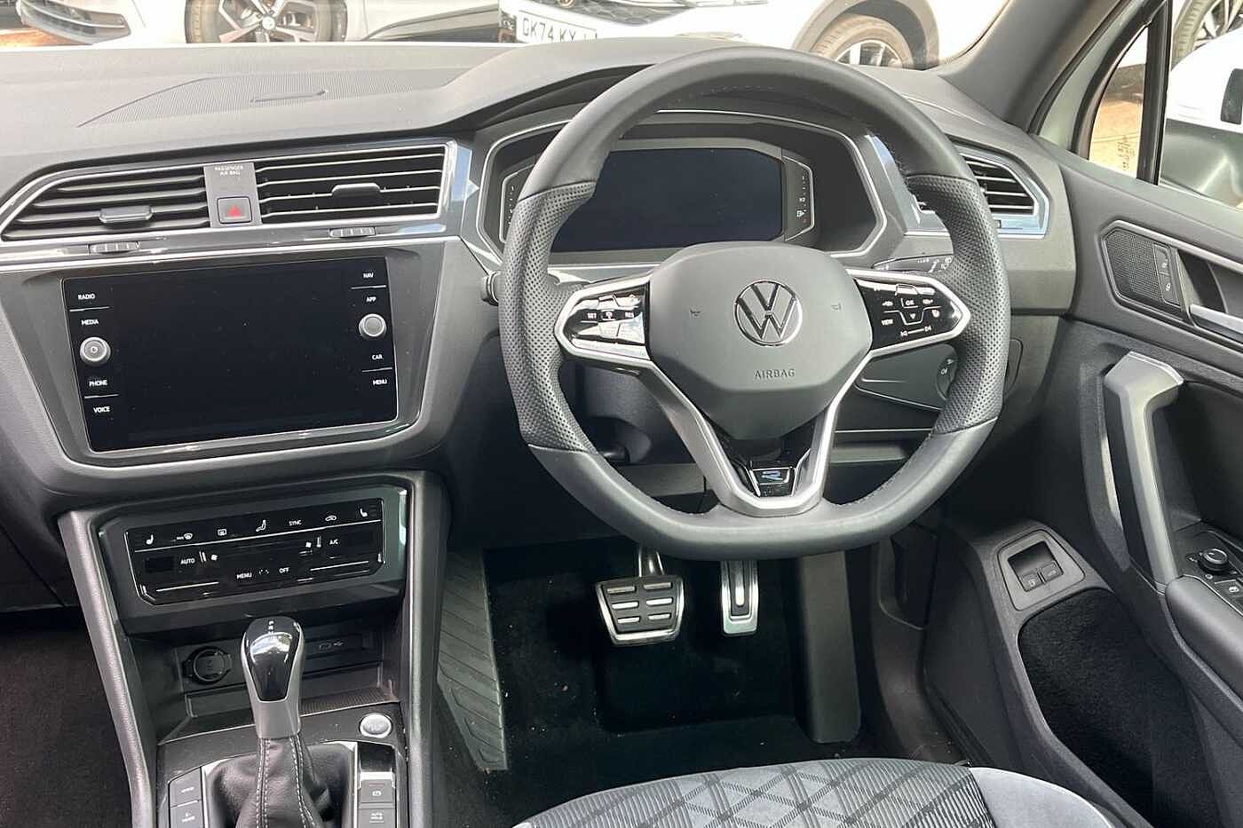 Used Volkswagen Tiguan 2023 for sale - 76676487: Photo 2