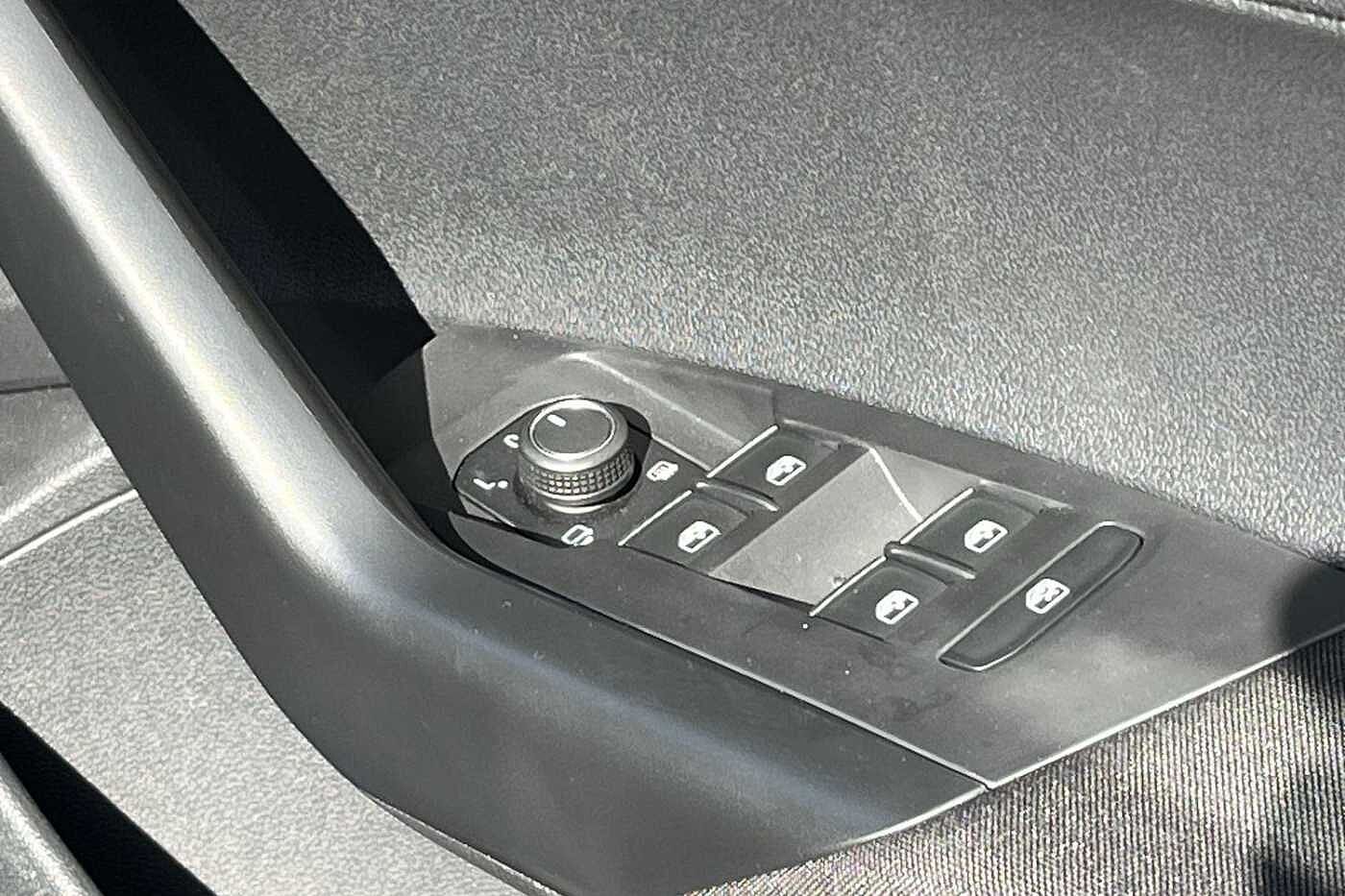 Used Volkswagen Taigo 2024 for sale - 76676915: Photo 21