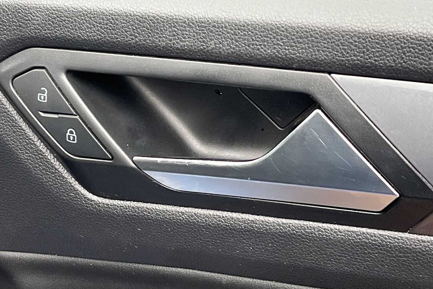 Used Volkswagen T-Roc 2022 for sale - 76675037: Photo 24