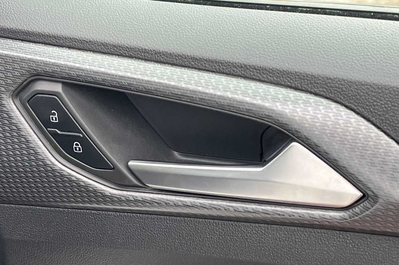 Used Volkswagen T-Cross 2021 for sale - 76674405: Photo 24