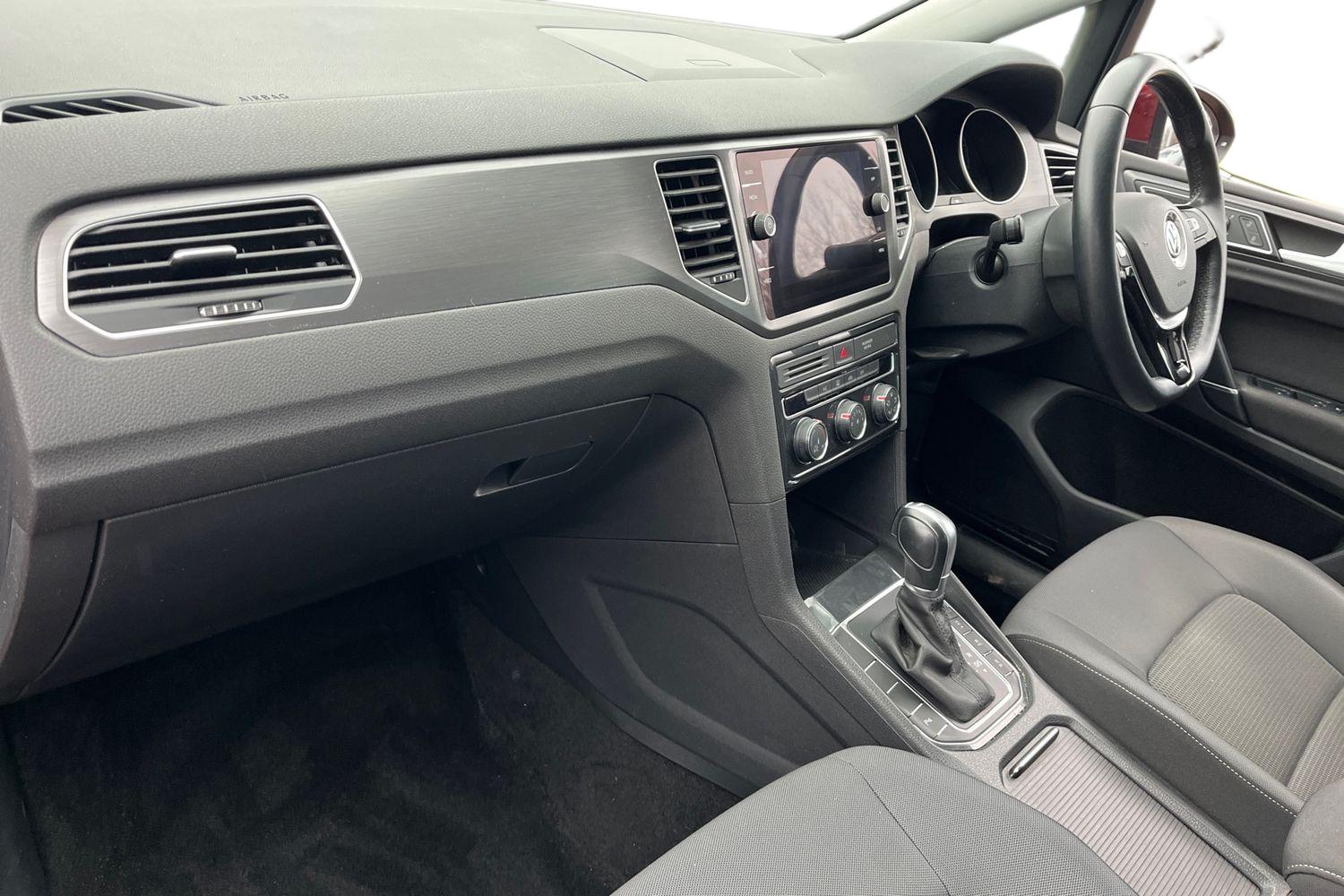 Used Volkswagen Golf SV 2019 for sale - 77205193: Photo 3