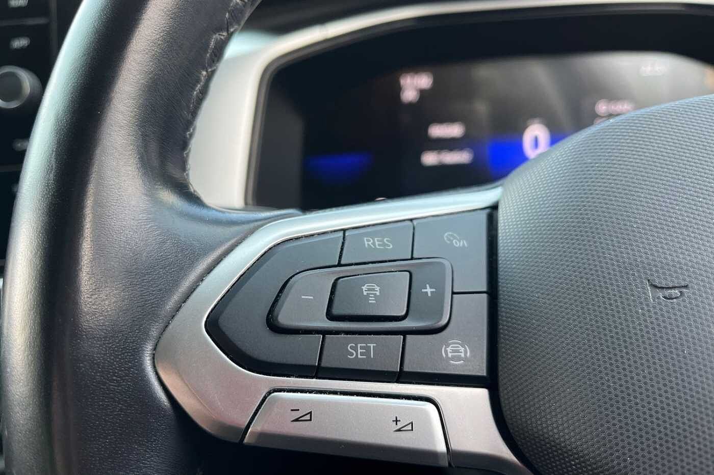 Used Volkswagen T-Roc 2023 for sale - 76676753: Photo 17