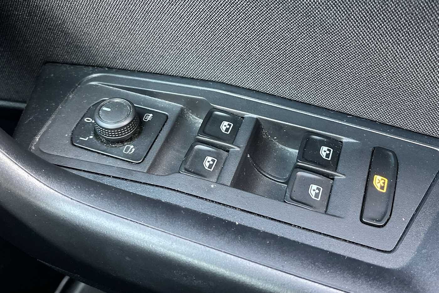 Used Volkswagen T-Roc 2023 for sale - 76676753: Photo 21