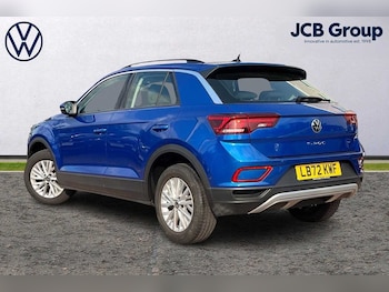Used Volkswagen T-Roc 2023 for sale - 76676753: Photo