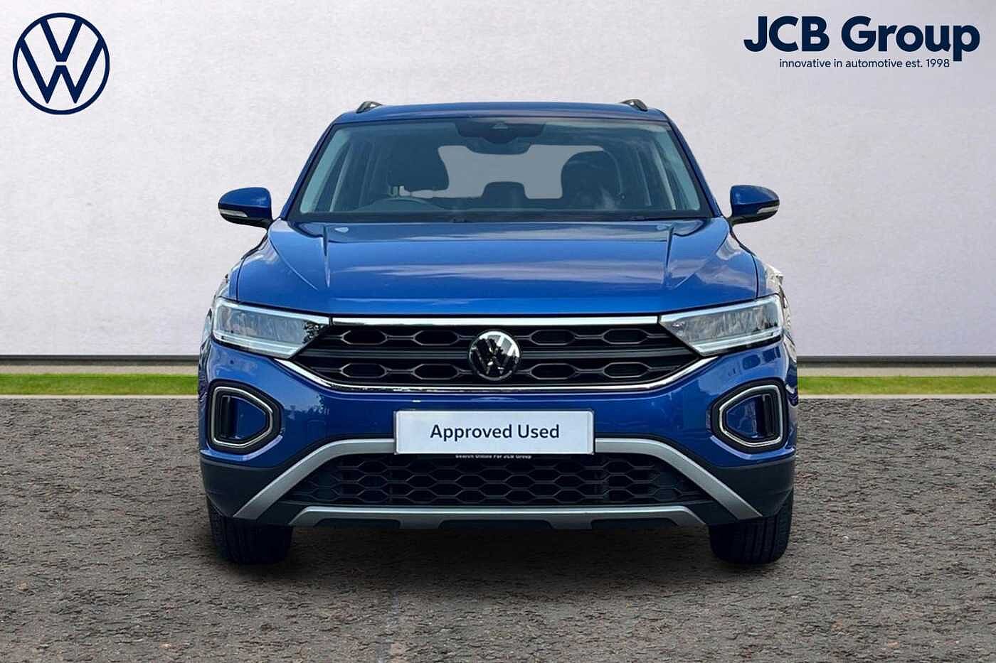 Used Volkswagen T-Roc 2023 for sale - 76676753: Photo 8