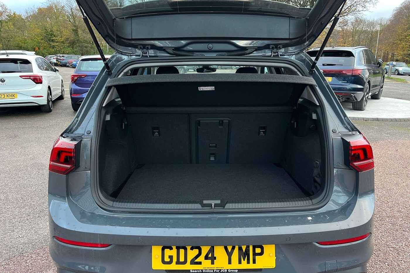 Used Volkswagen Golf 2024 for sale - 76677176: Photo 10