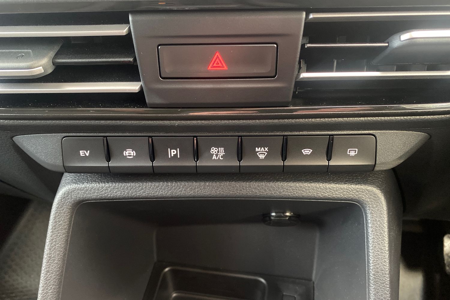 Used Ford Transit Connect 2025 for sale - 76430663: Photo 36