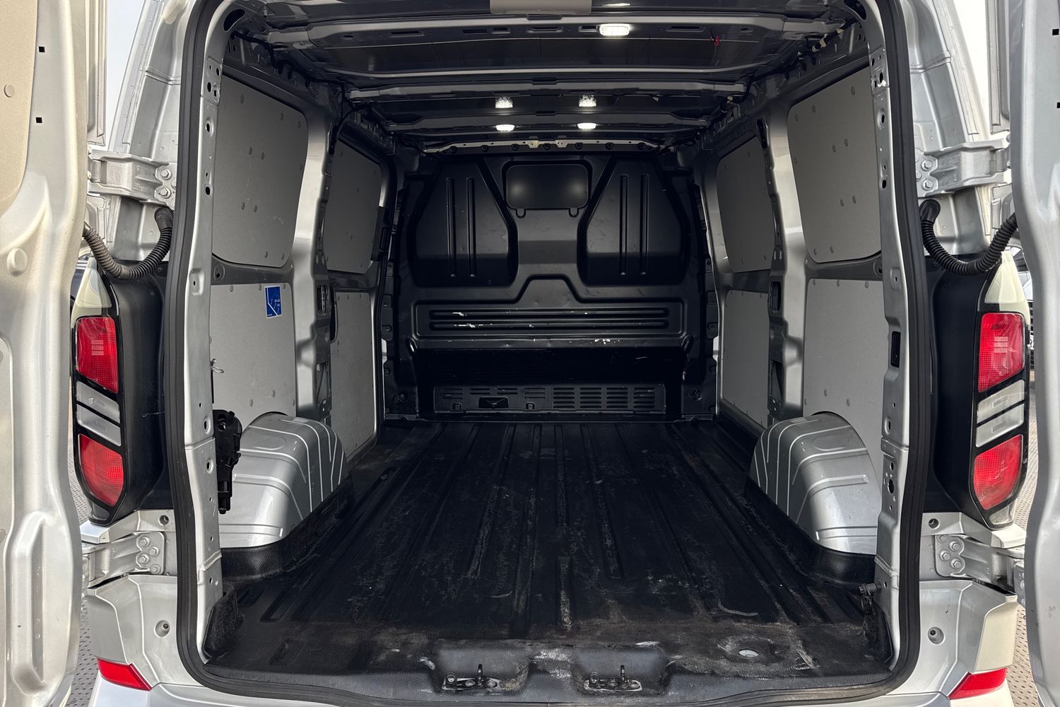 Used Ford Transit Custom 2024 for sale - 77452815: Photo 18