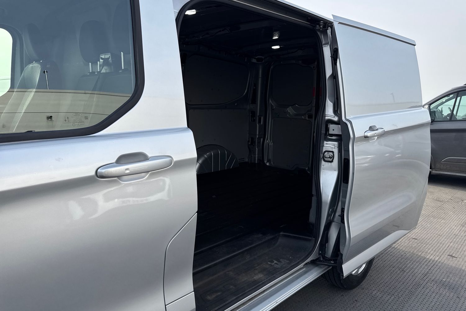 Used Ford Transit Custom 2024 for sale - 77452815: Photo 28