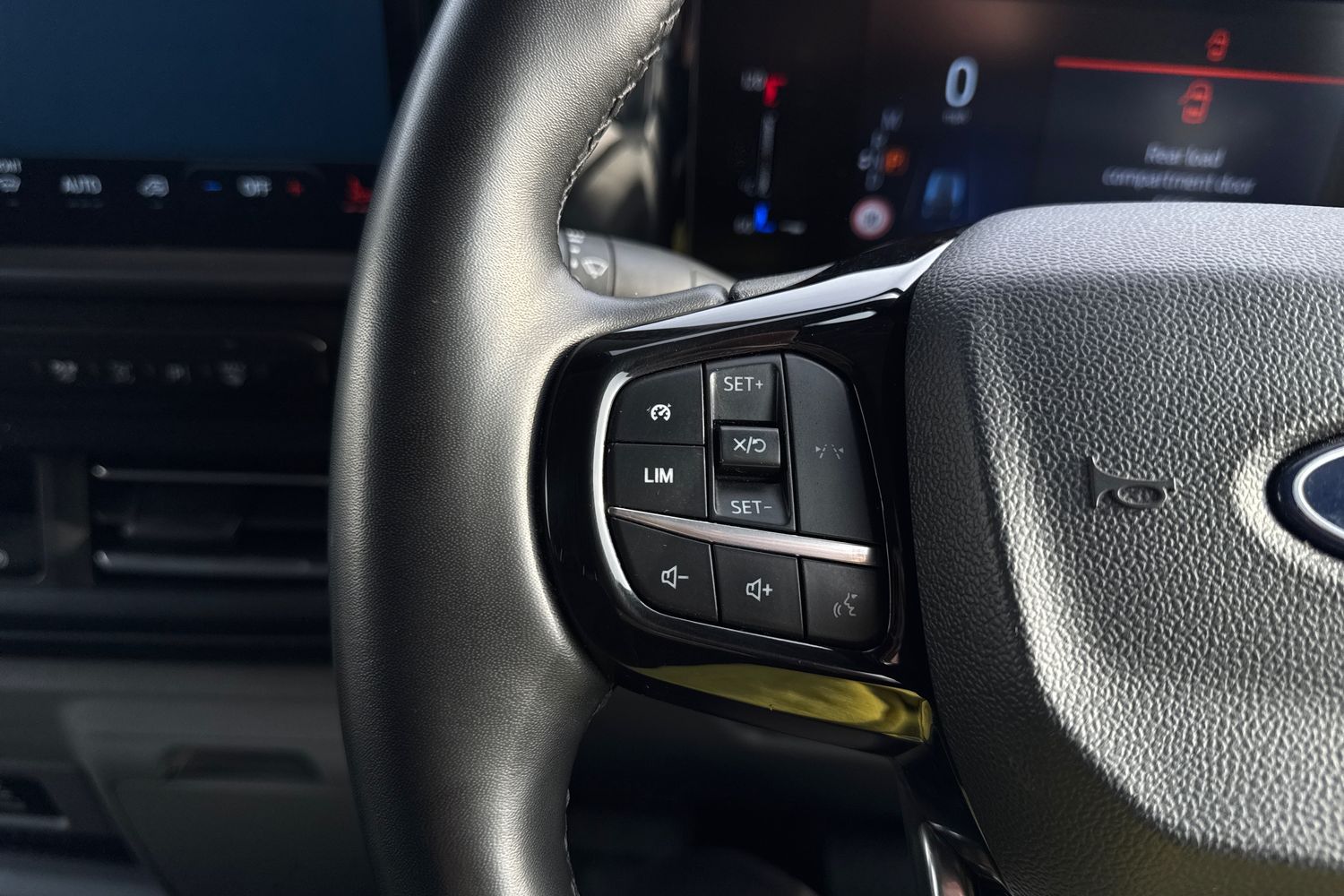 Used Ford Transit Custom 2024 for sale - 77452815: Photo 41