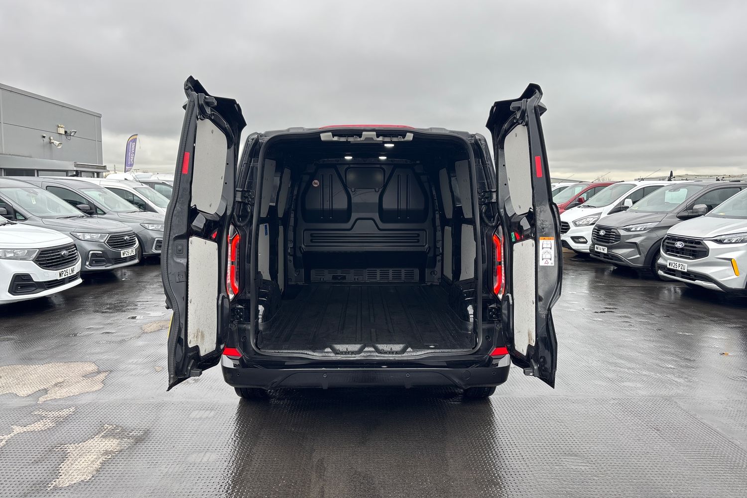 Used Ford Transit Custom 2025 for sale - 77579387: Photo 18