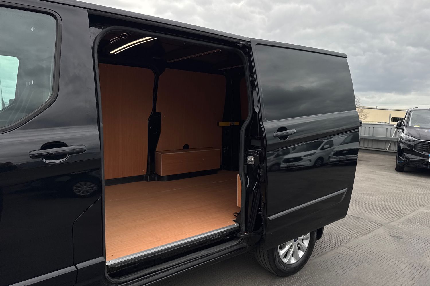 Used Ford Transit Custom 2023 for sale - 78163760: Photo 24