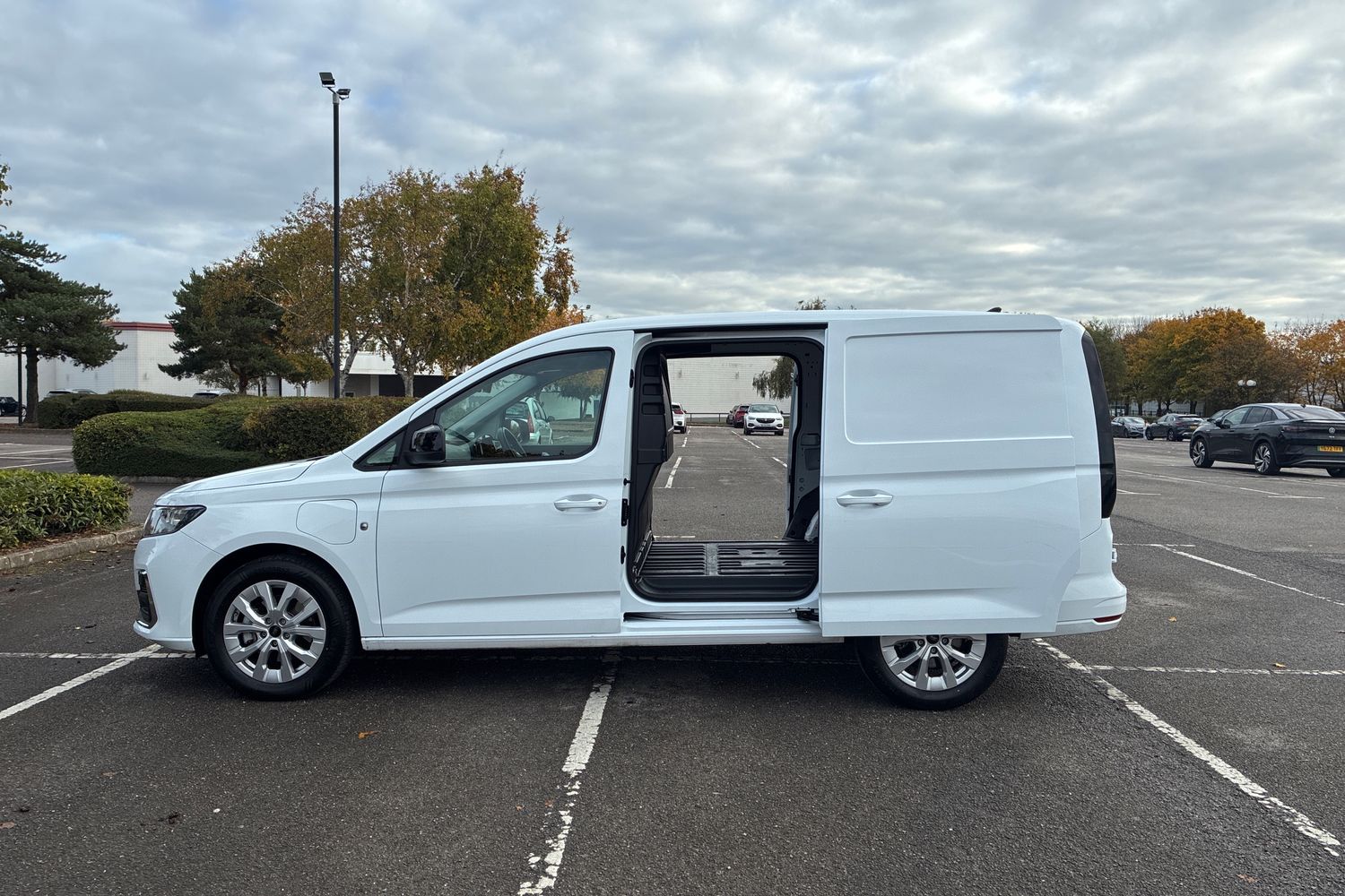 Used Ford Transit Connect 2025 for sale - 76281679: Photo 30