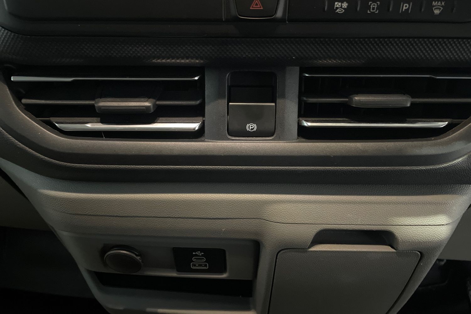 Used Ford Transit Custom 2024 for sale - 77418265: Photo 30