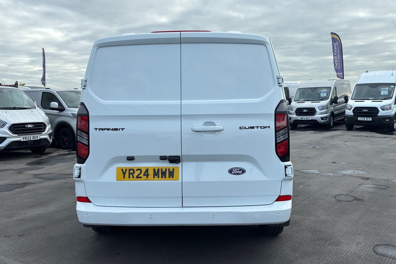 Used Ford Transit Custom 2024 for sale - 76358378: Photo 4