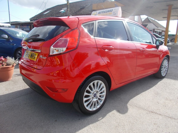 Used Ford Fiesta 2015 for sale - 75491400: Photo 3