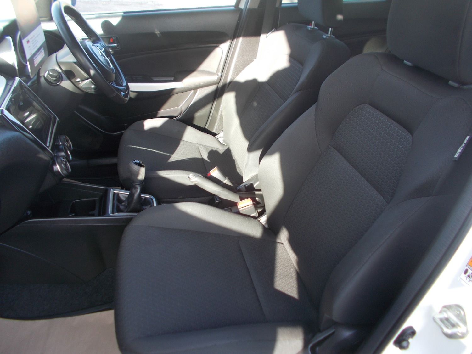 Used Suzuki Swift 2018 for sale - 77264574: Photo 9