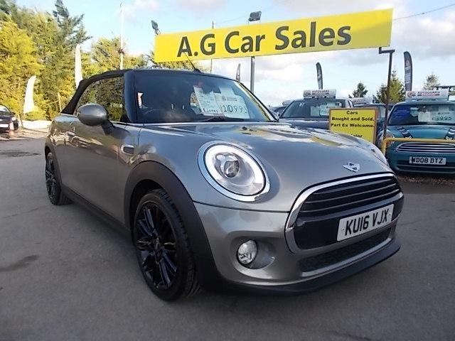 Used MINI Convertible 2016 for sale - 76393769: Photo 2