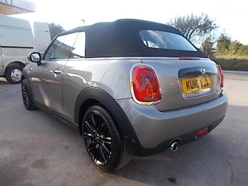 Used MINI Convertible 2016 for sale - 76393769: Photo