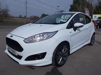 Used Ford Fiesta 2017 for sale - 74102168: Photo