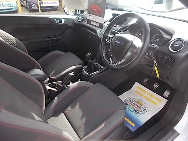 Used Ford Fiesta 2017 for sale - 74102168: Photo 7