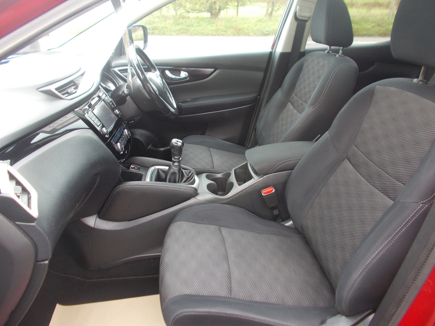 Used Nissan Qashqai 2015 for sale - 76477407: Photo 11