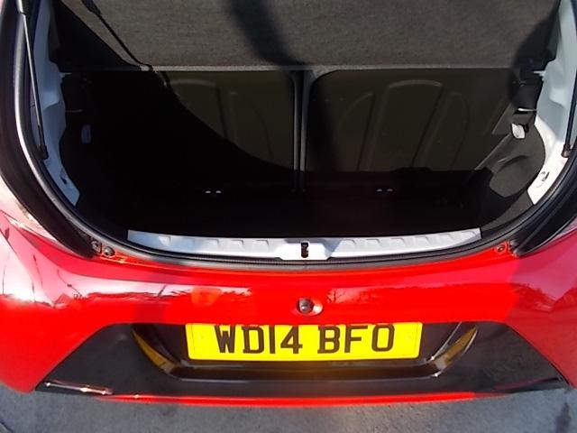 Used Toyota AYGO 2014 for sale - 76393495: Photo 11