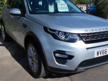 Used Land Rover Discovery Sport 2016 for sale - 78962082: Photo