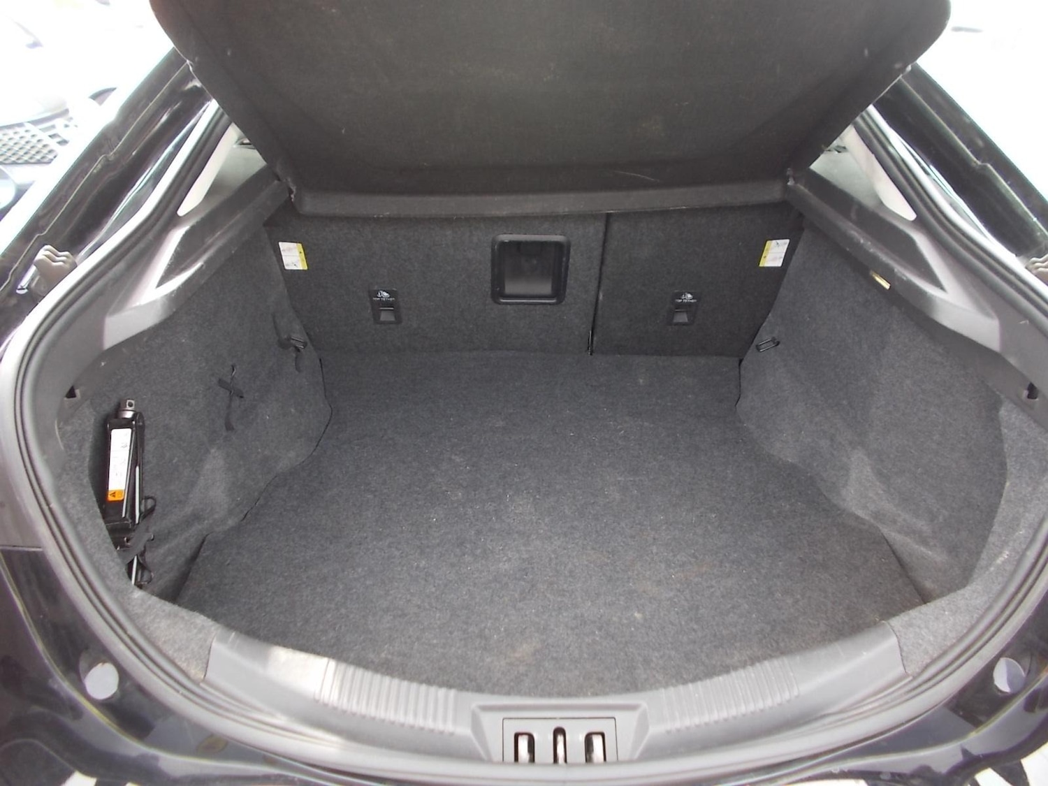 Used Ford Mondeo 2016 for sale - 76392365: Photo 9