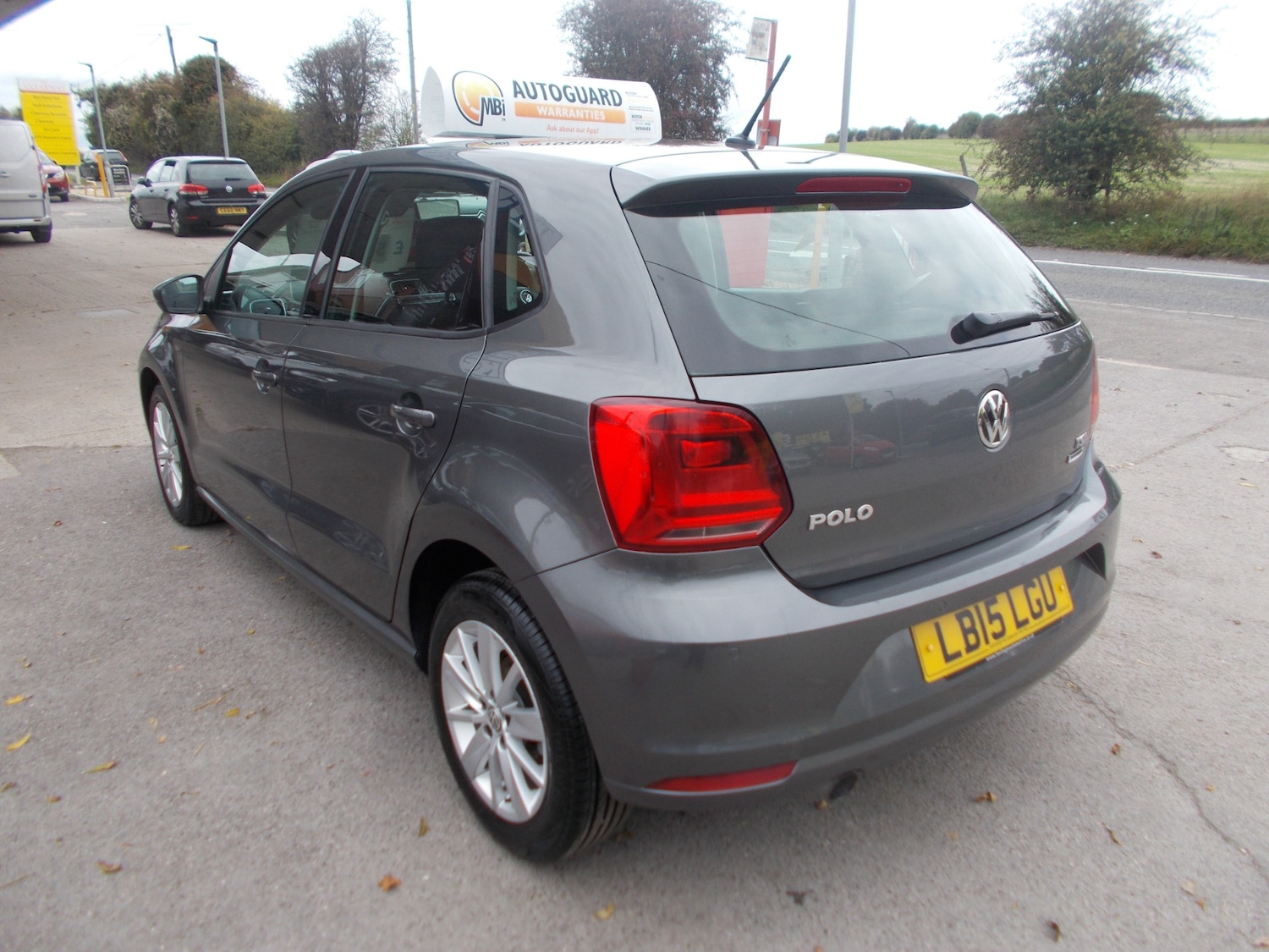 Used Volkswagen Polo 2015 for sale - 76316989: Photo 4