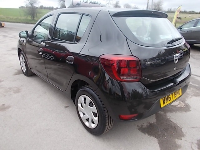 Used Dacia Sandero 2018 for sale - 76394258: Photo 4
