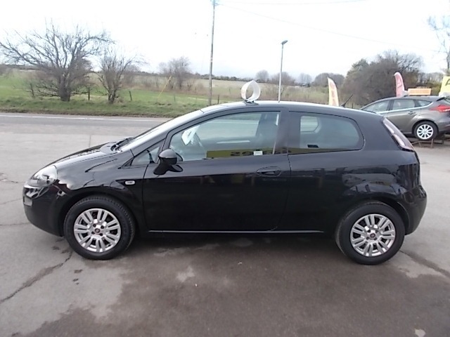 Used Fiat Punto 2014 for sale - 76394277: Photo 5