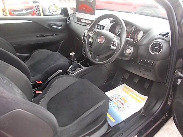 Used Fiat Punto 2014 for sale - 76394277: Photo 7