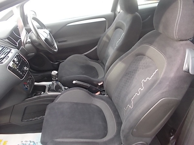 Used Fiat Punto 2014 for sale - 76394277: Photo 9