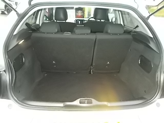 Used Citroen C4 Cactus 2017 for sale - 76397123: Photo 10